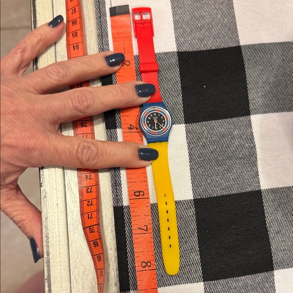 Vintage 1985 Swatch Ladies' Tri-Color Racer (LS102) watch - Picture 2 of 5
